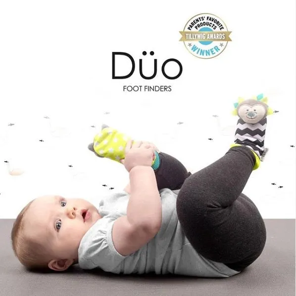 Bbluv Duo Developmental Foot Finders With Rattle - Hedgehog & Racoon