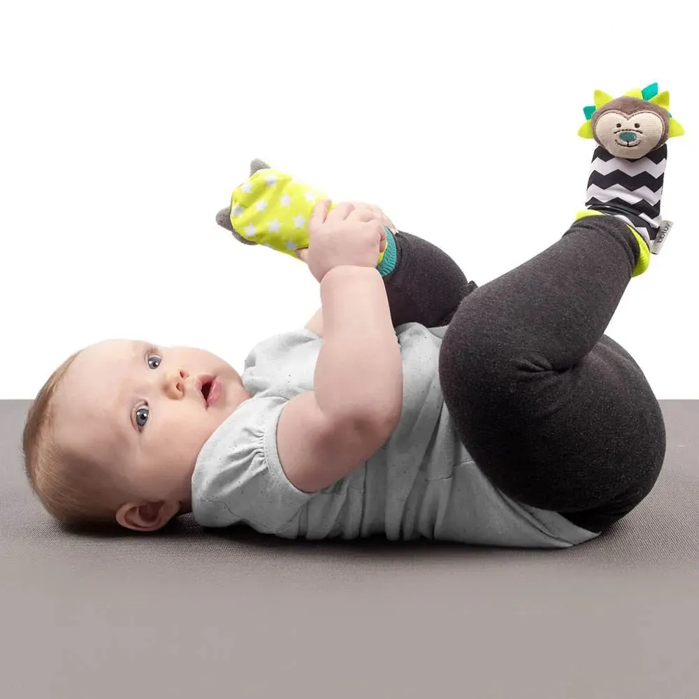Bbluv Duo Developmental Foot Finders With Rattle - Hedgehog & Racoon