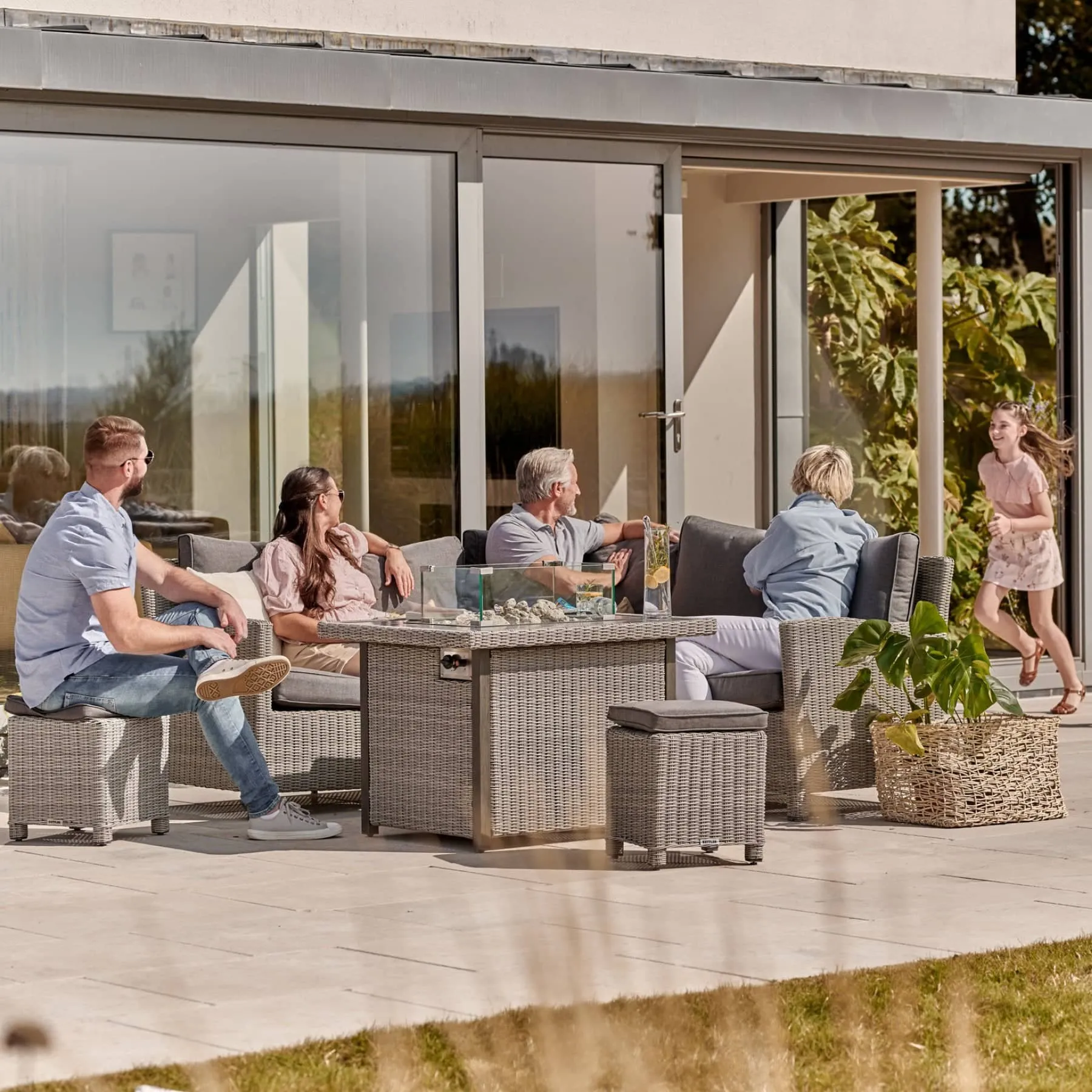 Kettler Palma Mini Corner Set with Firepit Table