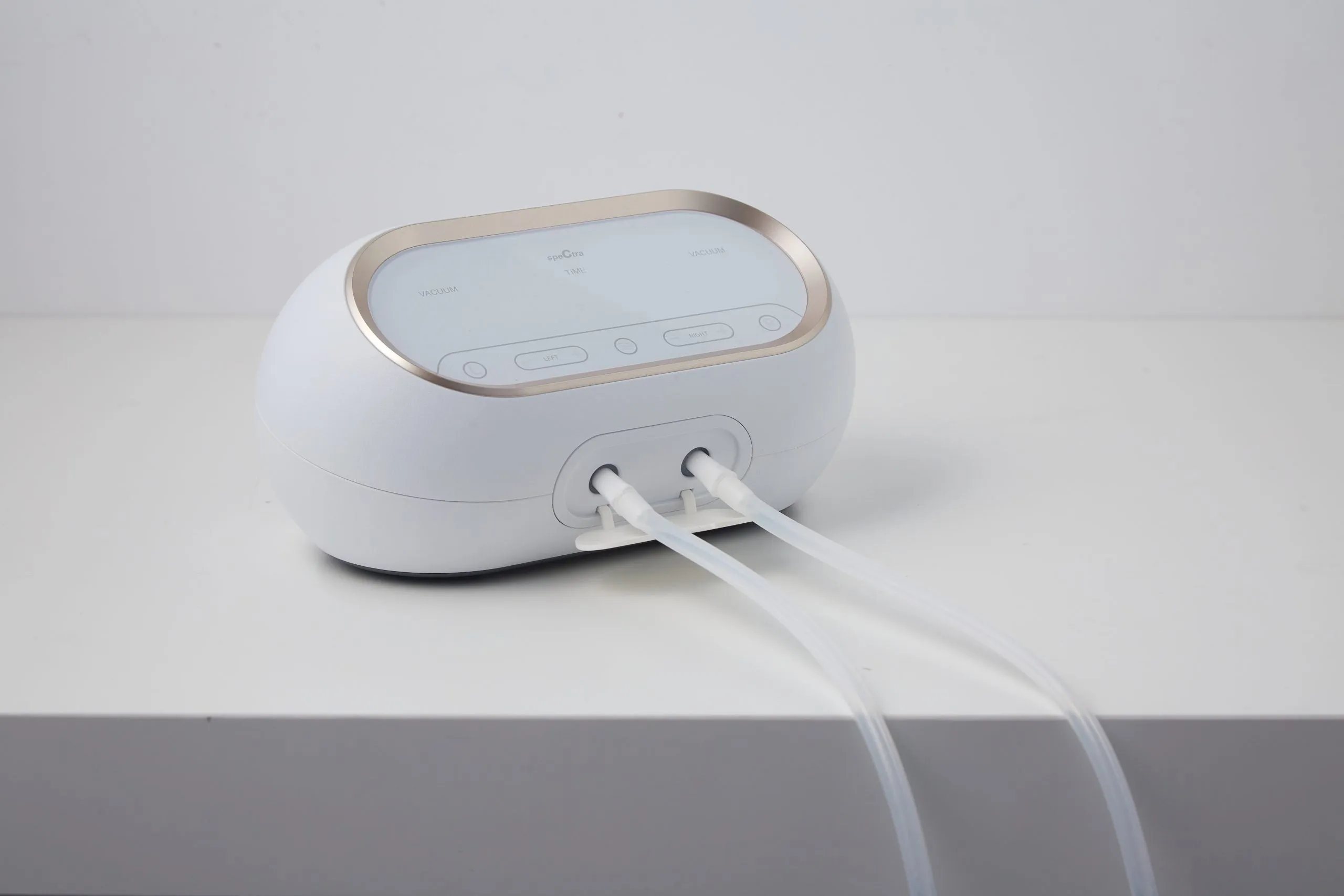 Spectra Dual Compact   Wearable Electric Breast Pump Bundle